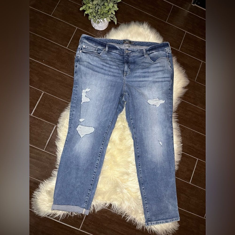 Torrid boyfriend Straight denim sz 24 Tall
